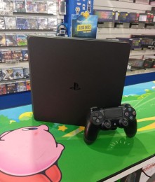 USADA Consola Ps4 Slim 1TB + Joystick PS4